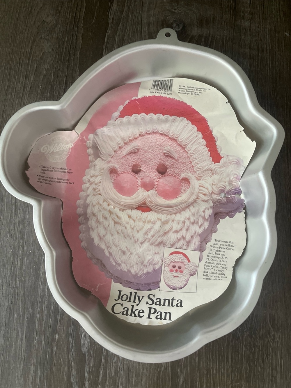 Wilton Santa Face Cake Pan - Silver